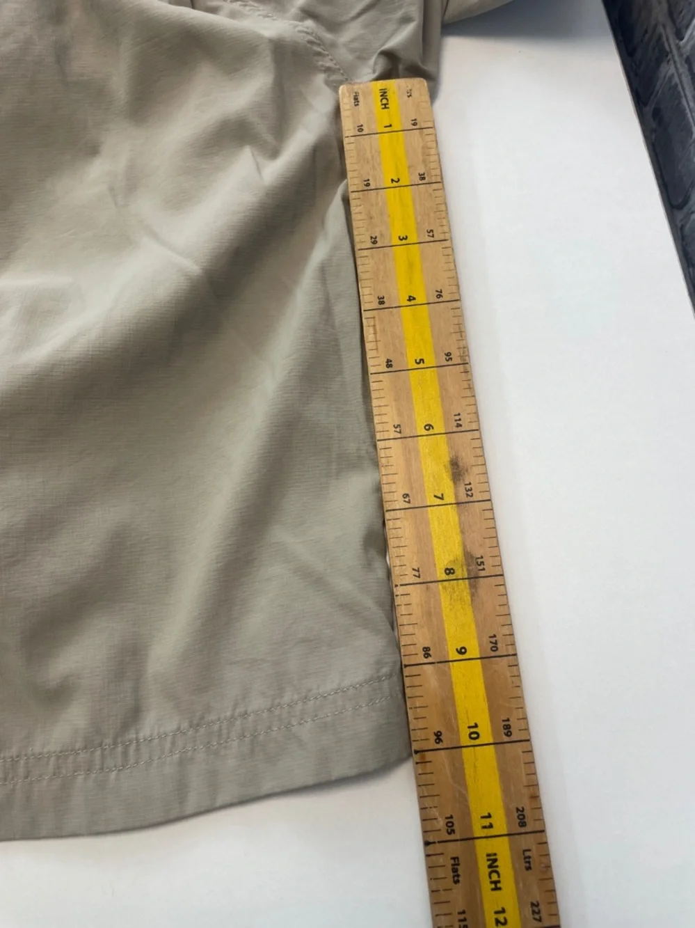 The‎ North Face Men's Tan Cargo Shorts with Utility Pockets